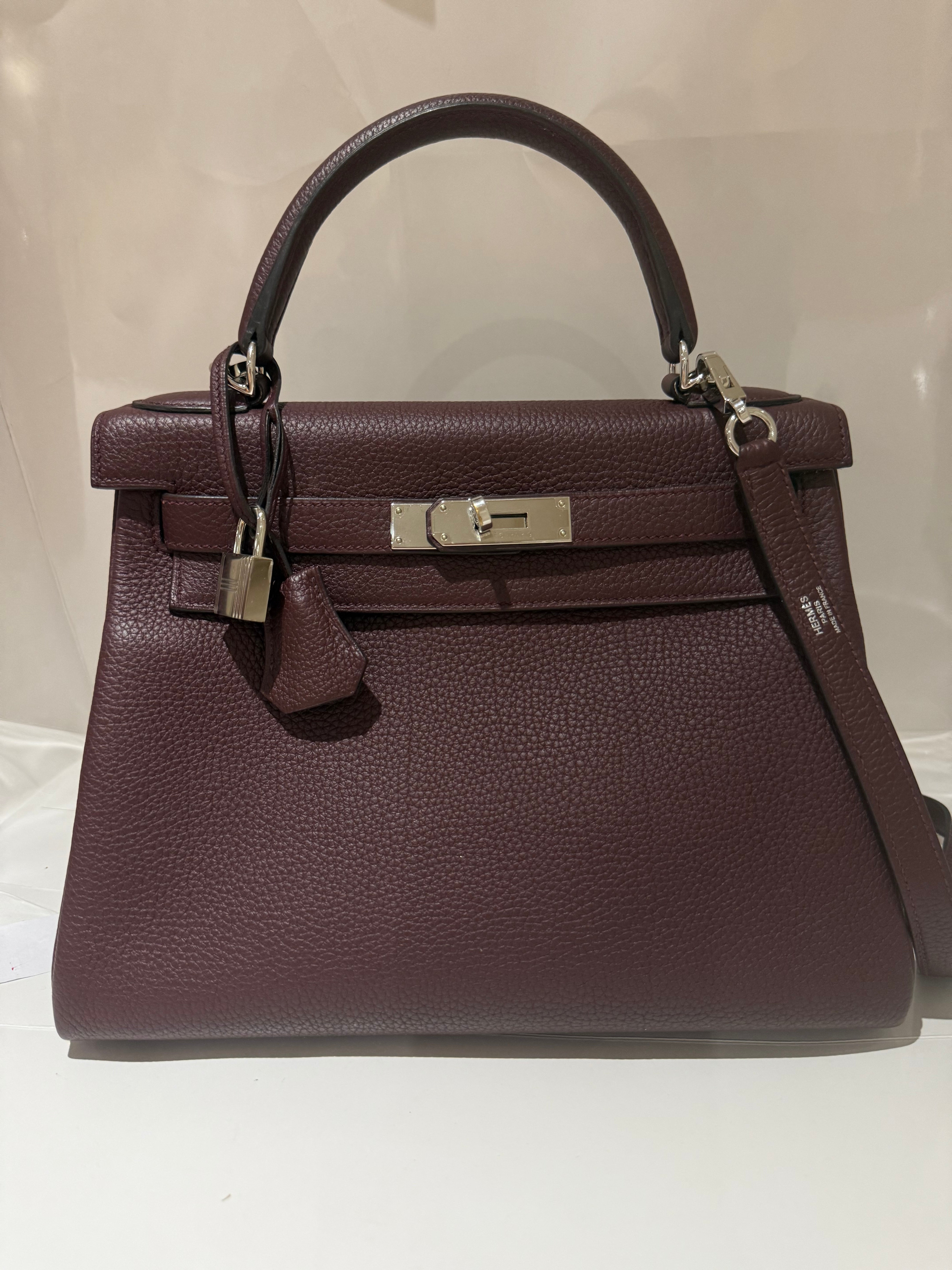 Hermes Kelly 28 Burgundy togo phw